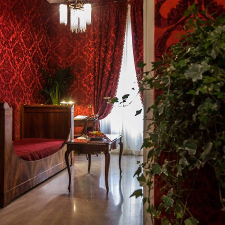 Hotel Locarno Рим Екстериор снимка