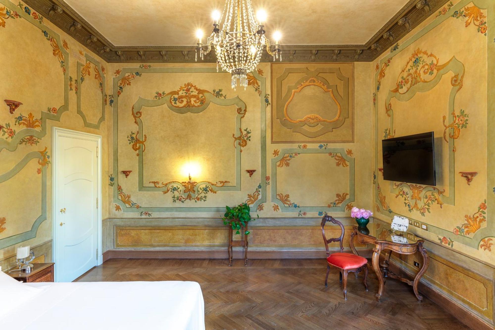Hotel Locarno Рим Стая снимка